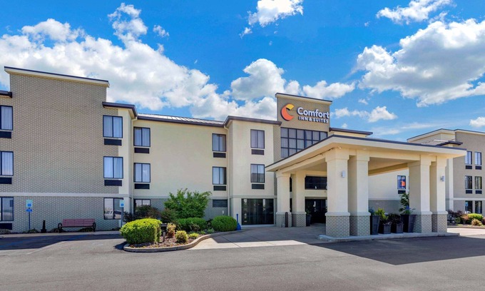 Lincoln Hotel | Comfort Inn & Suites Lincoln Talladega I-20