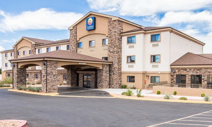 Page Hotel | Comfort Inn & Suites Page at Lake Powell