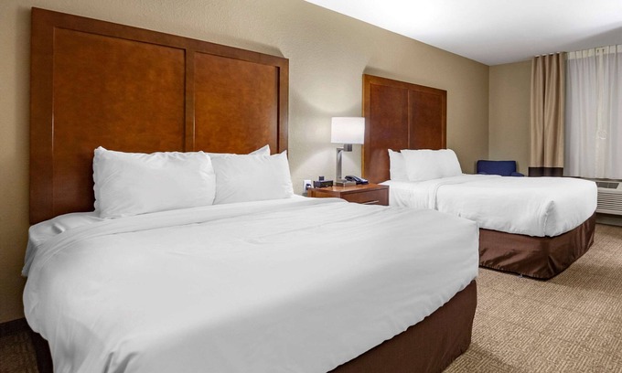 Sidney Hotel | Comfort Inn & Suites Sidney I-80