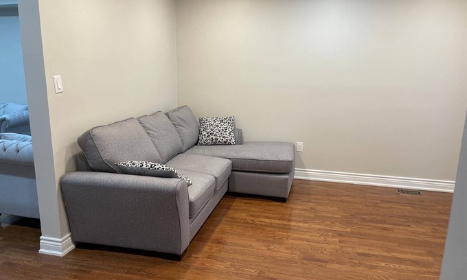 Whitby House | Comfort King - 4 Bedroom House