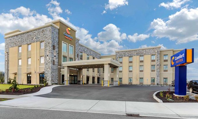 Burlington Hotel | Comfort Suites Burlington near I-5