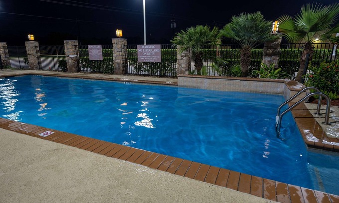 El Lago Hotel | Comfort Suites Seabrook - Kemah