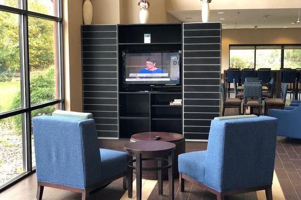 Elkhart Hotel | Comfort Suites South Elkhart
