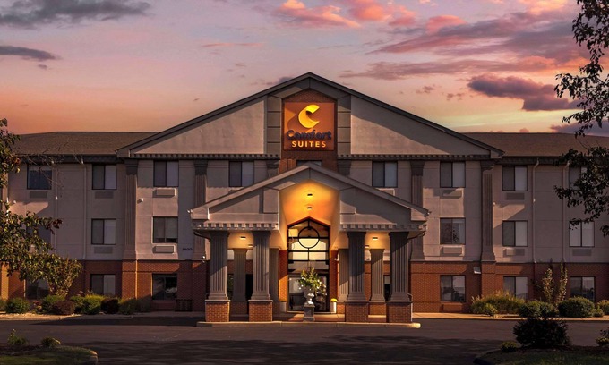 St. Charles Hotel | Comfort Suites St Charles - St Louis