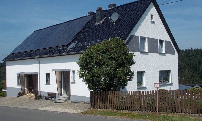 Tettscheid House | Comfortable home with large sunny garden in beautiful surroundings.