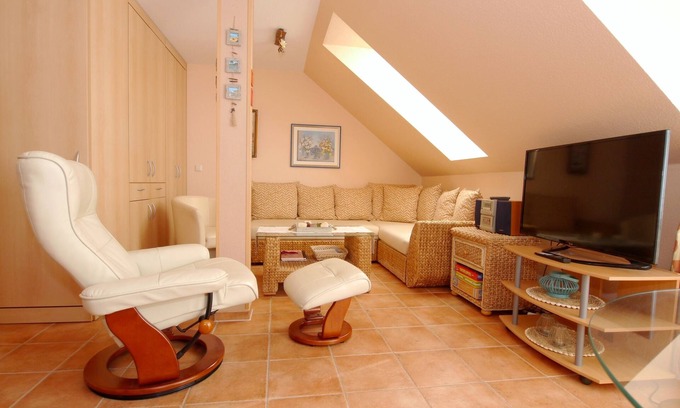 Zingst Apartment | Comfortable vacation apartment in Zingst in the first row of the beach