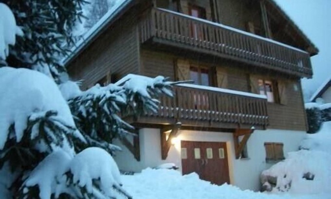 Le Tholy Ski Chalet | Comfortable 4 star cottage, 10 people, 10 minutes from Gerardmer, Wifi, Sauna