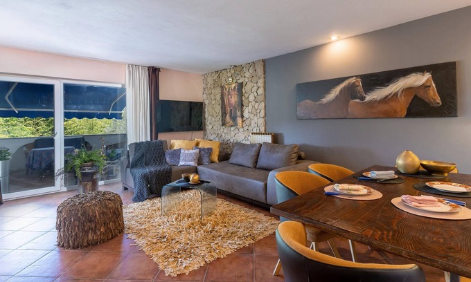 Viskovo Apartment | Comfortable apartment for relaxed stay with the family with children or