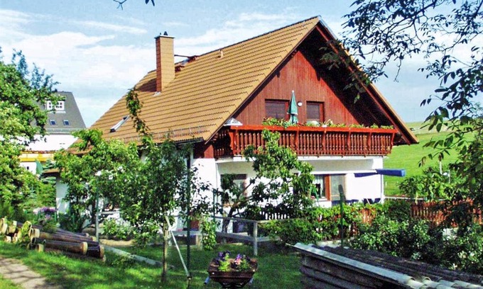 Obernaundorf Apartment | Comfortable apartment in Obernaundorf with shared pool, 45m²