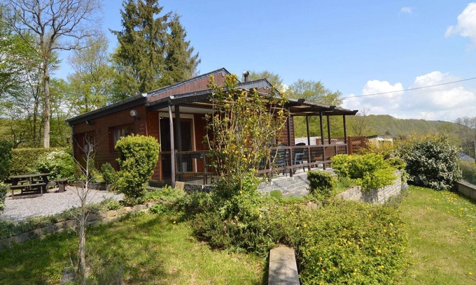 Bohon Ski Chalet | Comfortable chalet in PetitHan with garden