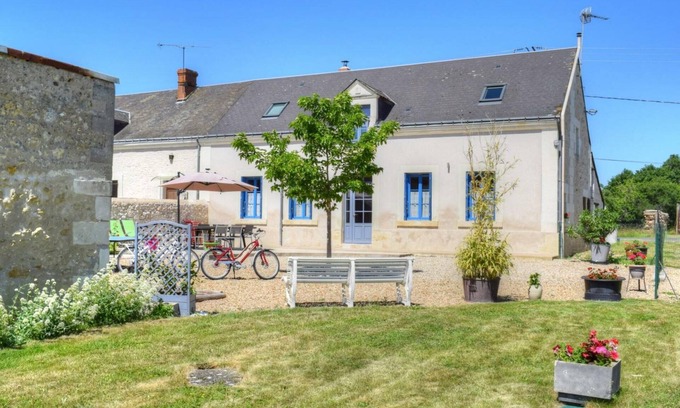 Sennevieres Cottage | Comfortable cottage near Montrésor with wifi and garden
