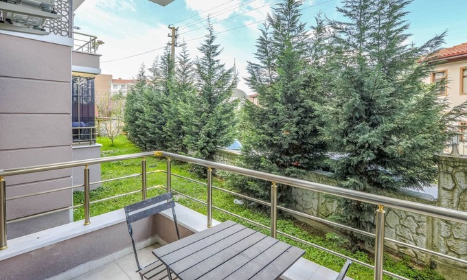 Sapanca Apartment | Comfortable Flat with Central Location in Sapanca