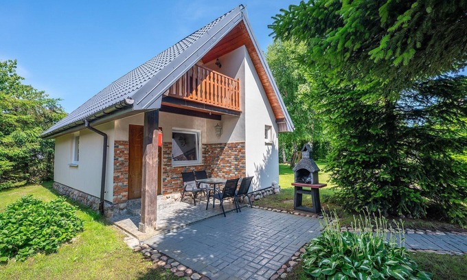 Darlowo House | Comfortable holiday homes with a summer pool