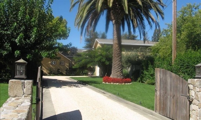 Napa Cottage | Comfortable Modern cottage