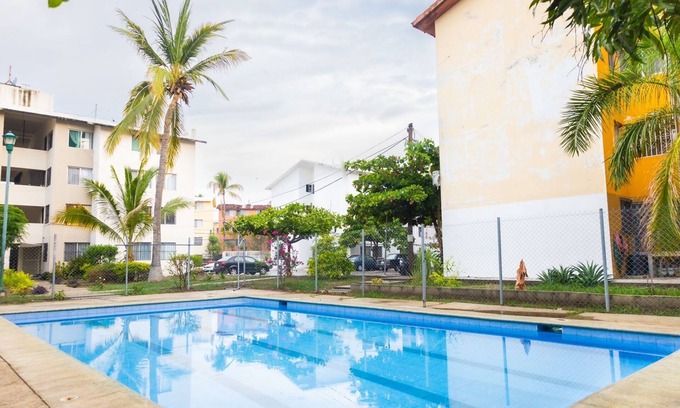 Crucecita Apartment | Comfortable first floor apartment, close to beaches and shopping centers.