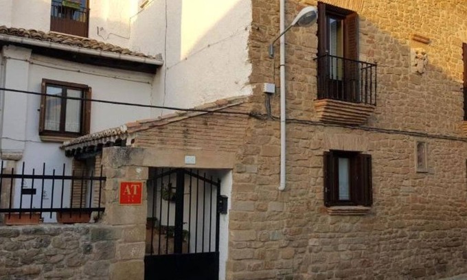 Artajona House | Comfortable stone house, near Pamplona and 100 m from the medieval enclosure