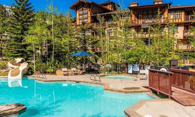 Salt Lake Mountain Resorts Ski Chalet | Comfortable Swiss chalet w/resort convenience SISO