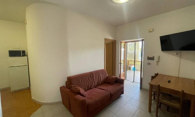 Defensola Condo | Comfortable three-room apartment with two bathrooms and ground floor - Porticello