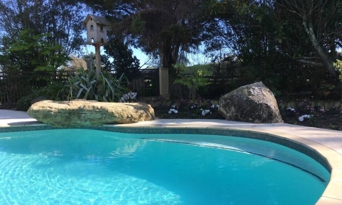 Longlands Cottage | Comfortable Two Bedroom/Two Ensuite Country Cottage near Havelock North