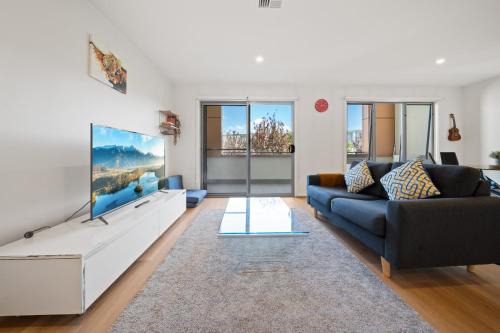 Wright Apartment | Comfy 1-Bed with Balcony in Tranquil Location