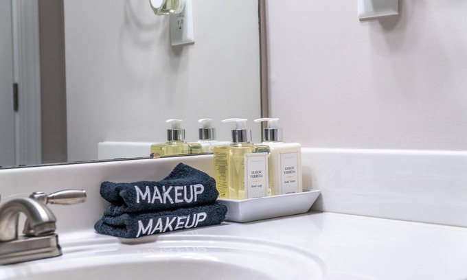 Westerville Apartment | Comfy 2 Bedroom King Bed Apartment Near Polaris