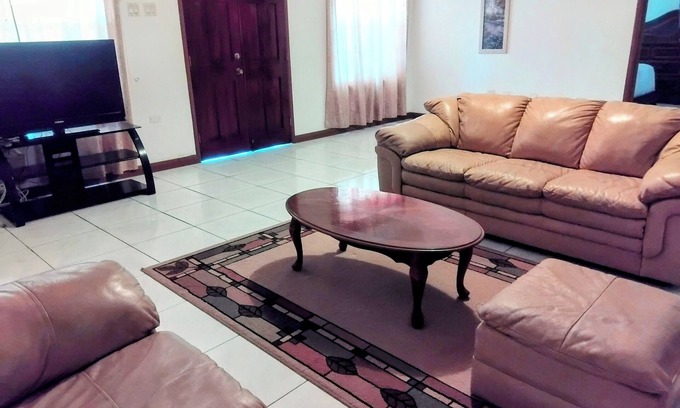 IronShore Estates Apartment | Comfy Haven