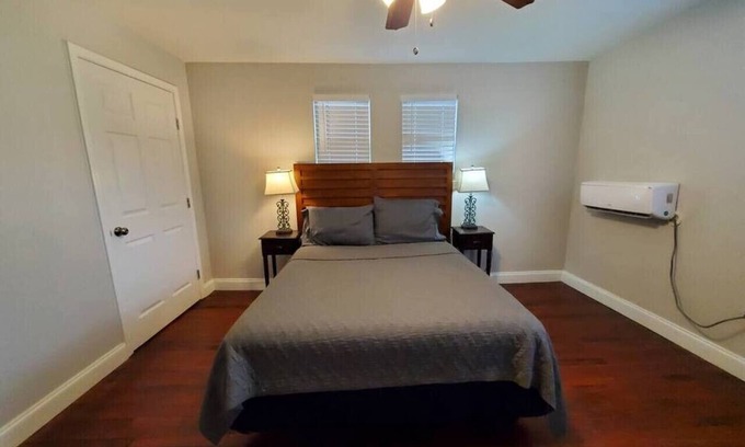 Holy Cross District Apartment | Comfy St Claude 2 Bedroom