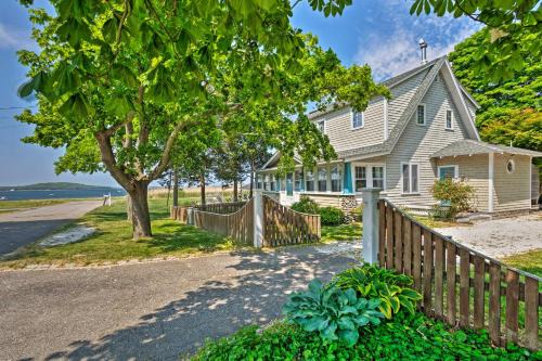 Portsmouth House | Common Fence Point Cottage with Ocean Views!
