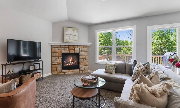 Como House | Como Lake Views on Deck |Screened-in Porch | Beach Access | Fireplace |Short Walk to Lake