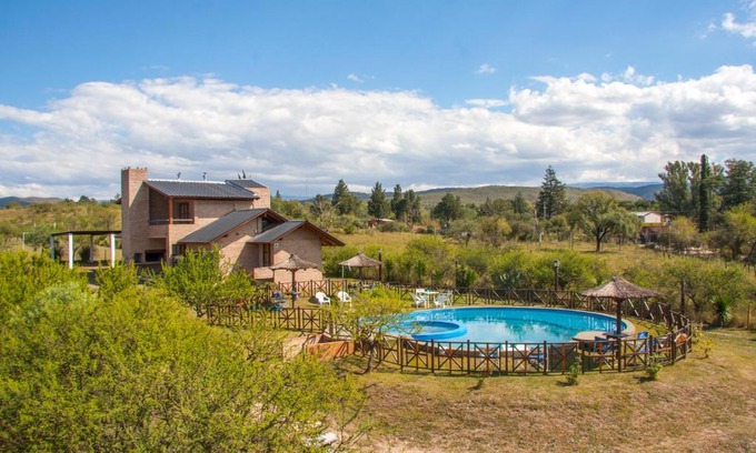 Yocsina Ski Chalet | Complejo San Pio