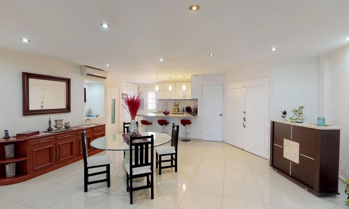 Veracruz Apartment | Completely Remodeled Beachfront Apartment