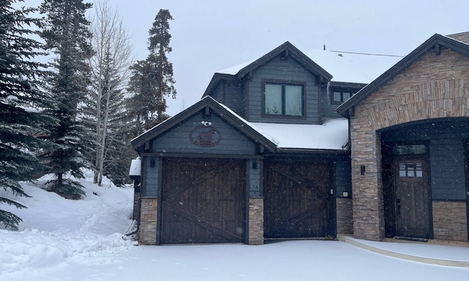 The Reserve House | Completely Updated Mountain Modern Frisco Home Close to 6 Ski Resorts