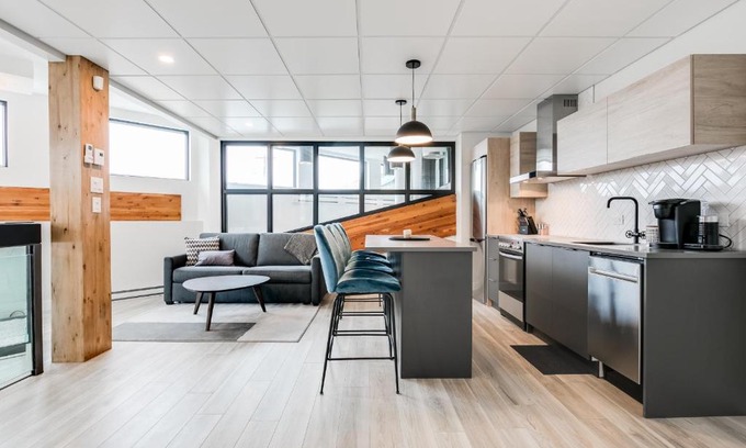 Laval Apartment | Complexe La Voûte by KASANIA - Condo 201