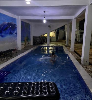 Yaounde Apartment | Complexe M Appartement meuble 3 chambres , 2 salles de bains une cuisine
