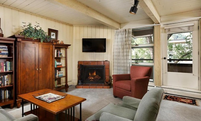 Aspen House | Concept 600 unit 308, Convenient Downtown Location, Private Deck, and Fireplace