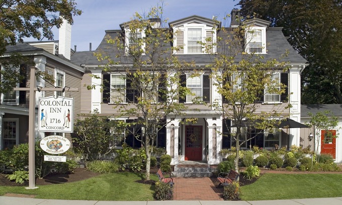 Concord Hotel | Concord's Colonial Inn
