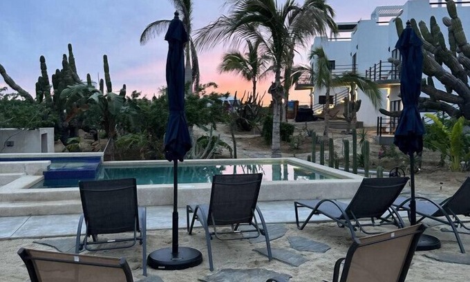 Cerritos Villa | Condo#1-5Min Walk to Beach/Surf-Sleeps2-KingSuite