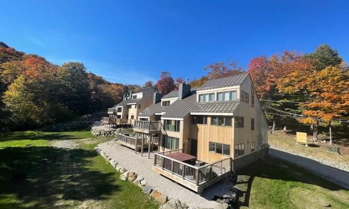 Central Vermont- Killington Condo | Condo #6 Trailside Village Slopeside Hot tub/Sauna