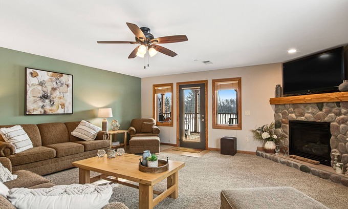 Arkdale Condo | Condo at waterfront resort with golf course views, central AC, W/D, & pool