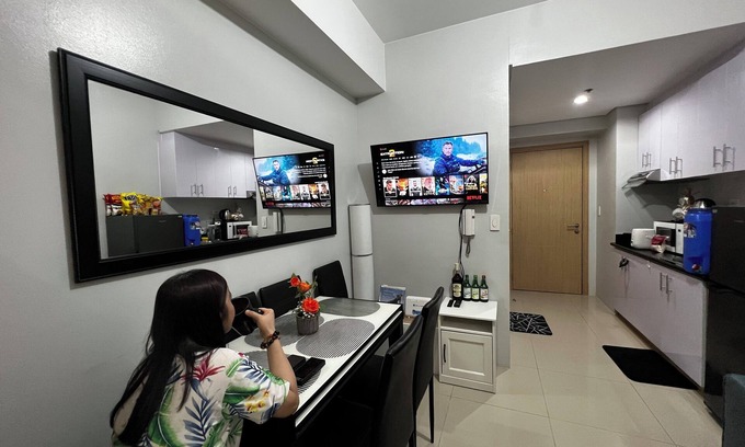 Bago Bantay Condo | Condo in SM North, Quezon City with Pool, Netflix, WiFi, AC