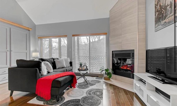 Stoneham Apartment | Condo Ski-In Ski-Out Stoneham