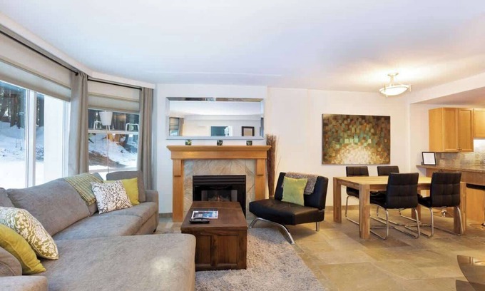 Upper Village Condo | Condo w/ski-in/ski-out & hot tub