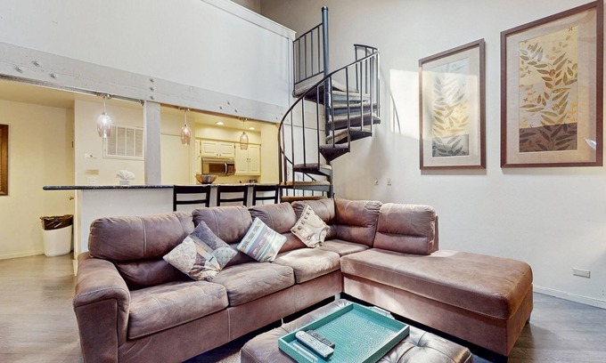 South Lake Tahoe Condo | Condo with pool, hot tub & lake access