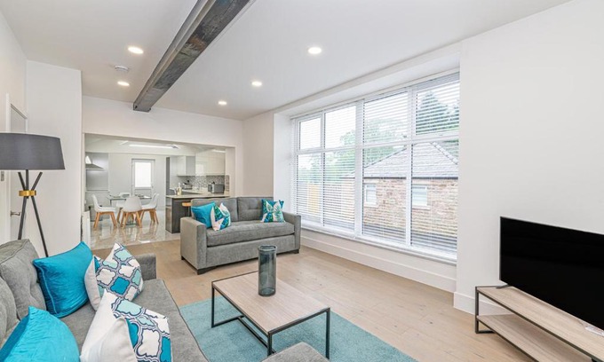Appleby-in-Westmorland Apartment | Coniston House, 3 bedrooms with parking, Appleby by Guestz