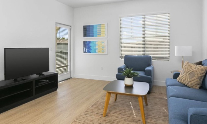 Glendale Sports and Entertainment District House | Contemporary 1BR Condo with Pool & Gym in Zone Luxe