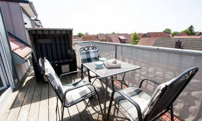 Wittmund Apartment | Contemporary and modern: The bright, feel-good top-floor maisonette apartment