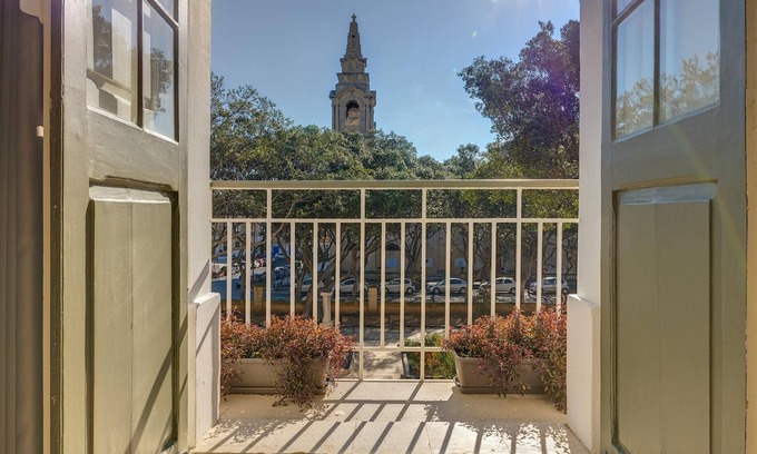 Floriana Apartment | Contemporary Apartment close to Valletta
