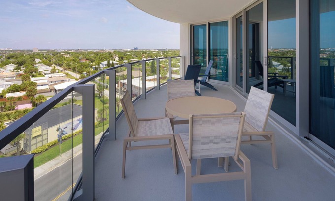 Daytona Beach Condo | Contemporary Elegance: Open-Concept 2 Bedroom with Premium Amenities 705