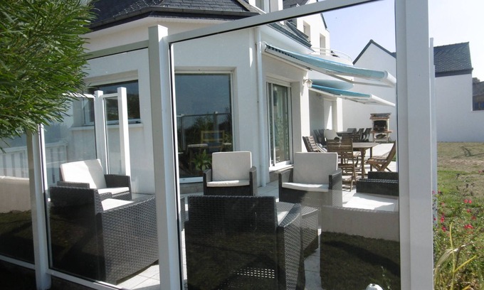 Erdeven House | Contemporary Large House (10-12) 500m Kerhillio Beach