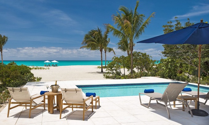 Leeward Settlement Villa | Contemporary 3 bedroom beachfront beach house